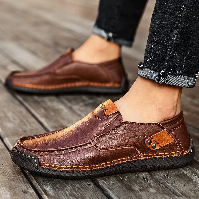 Men's Handmade Stitched Business Leather Shoes Soft Soled Cowhide Casual Driving Shoes Loafers